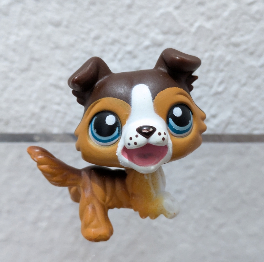 Littlest Pet Shop #237 Brown White COLLIE Puppy Dog Blue Eye Open Mouth LPS